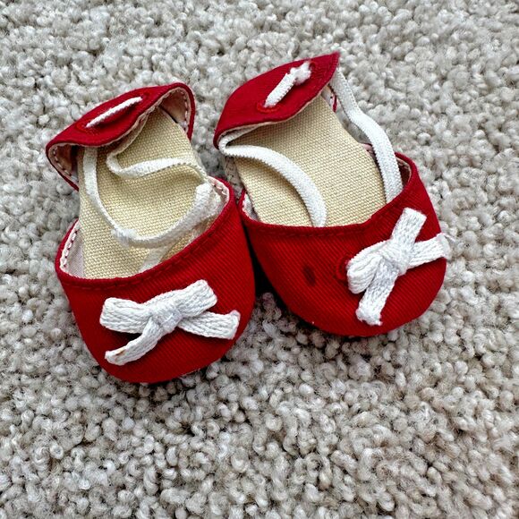 American Girl Doll Red Shoes Bow - Picture 1 of 2